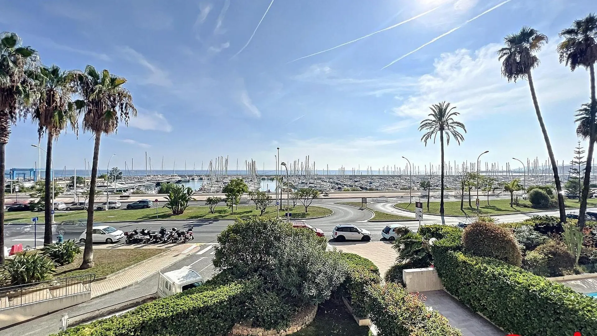 Studio Spacieux, Climatise Avec Vue Mer, Piscine, Wifi Et Parking Prive A Menton - Fr-1-647-29 Apartment